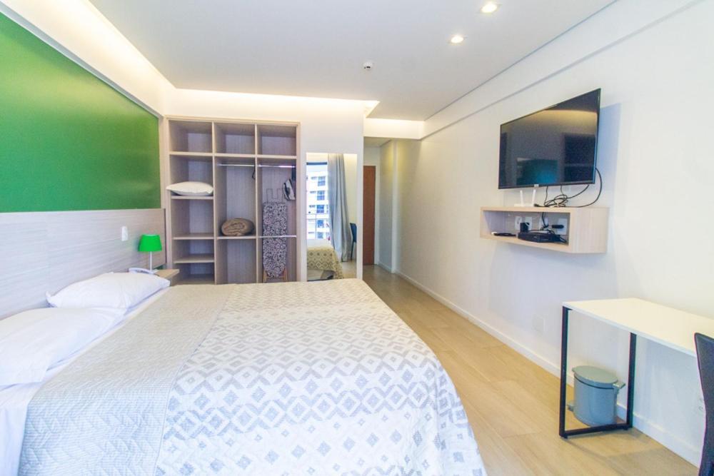 Garvey 619 Apartment *